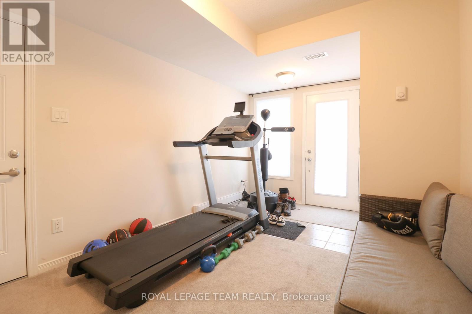 514 RADIANT PRIVATE, Ottawa, Ontario, K2M0M9 — Photo 2