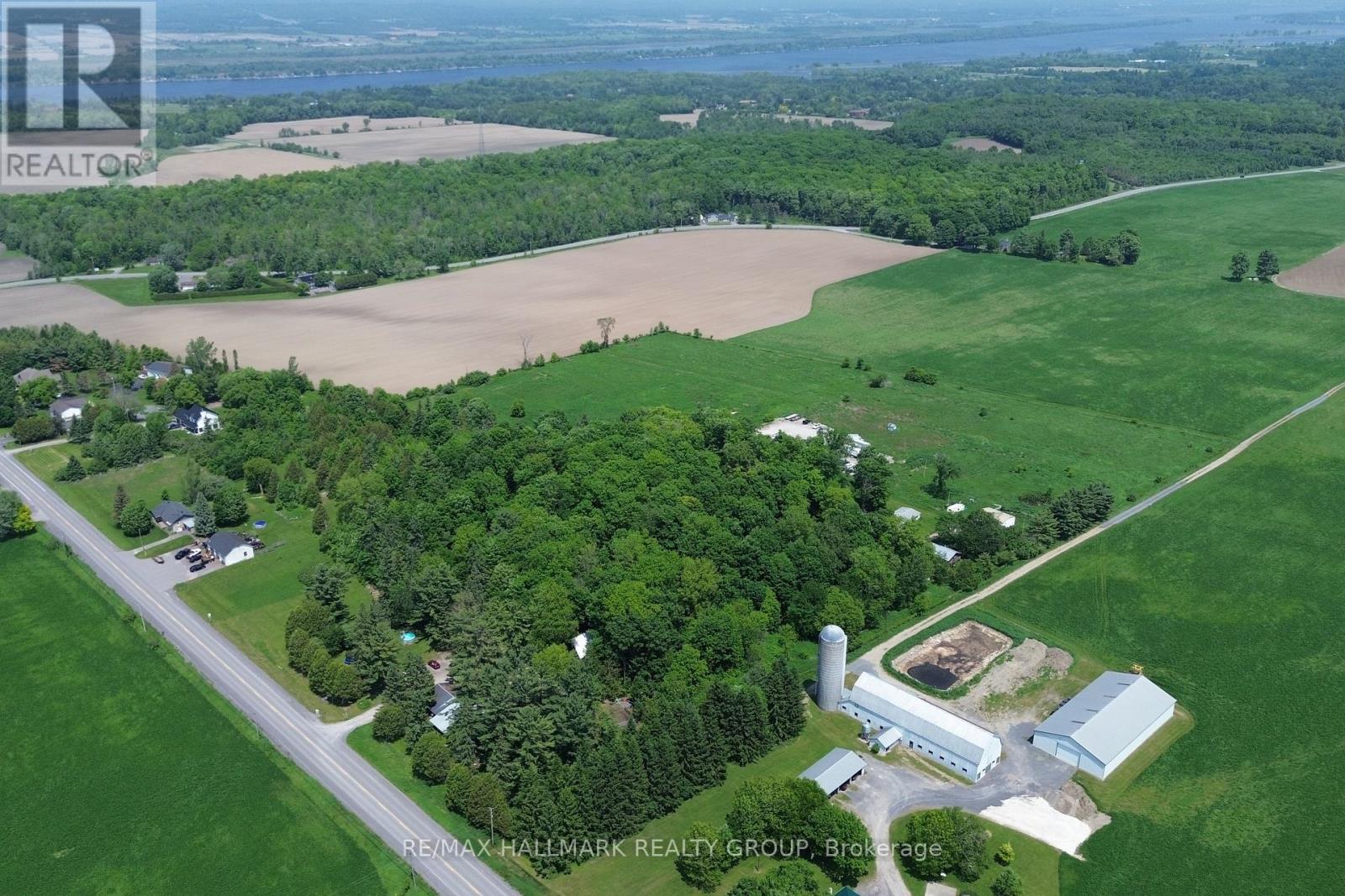 1675 DUNNING ROAD, Ottawa, Ontario, K4C1L7 — Photo 3