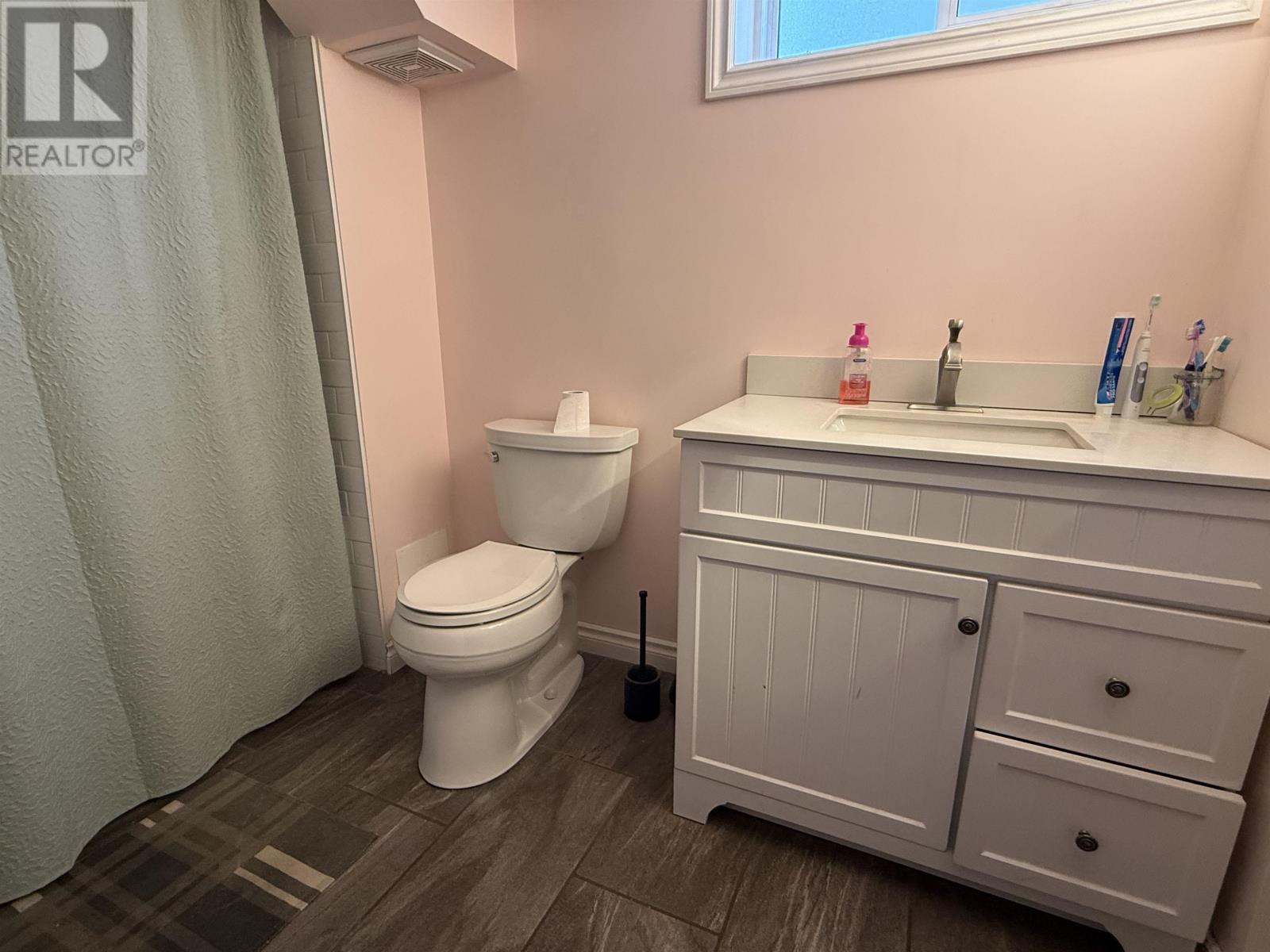 2214 Arthur St E, Thunder Bay, Ontario, P7E5P1 — Photo 24