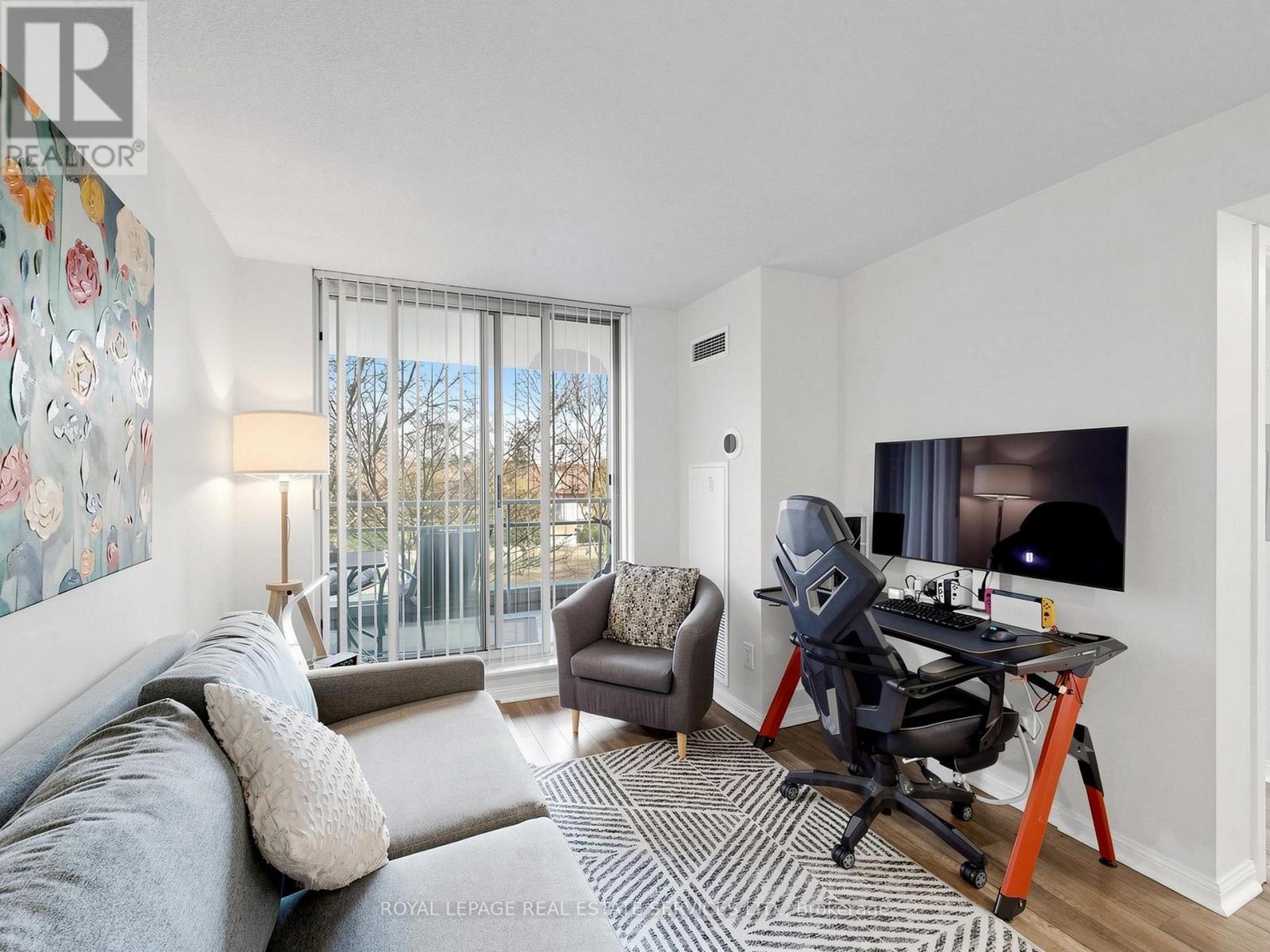 203 - 398 EGLINTON AVENUE, Toronto (Mount Pleasant East), Ontario, M4P3H8 — Photo 10