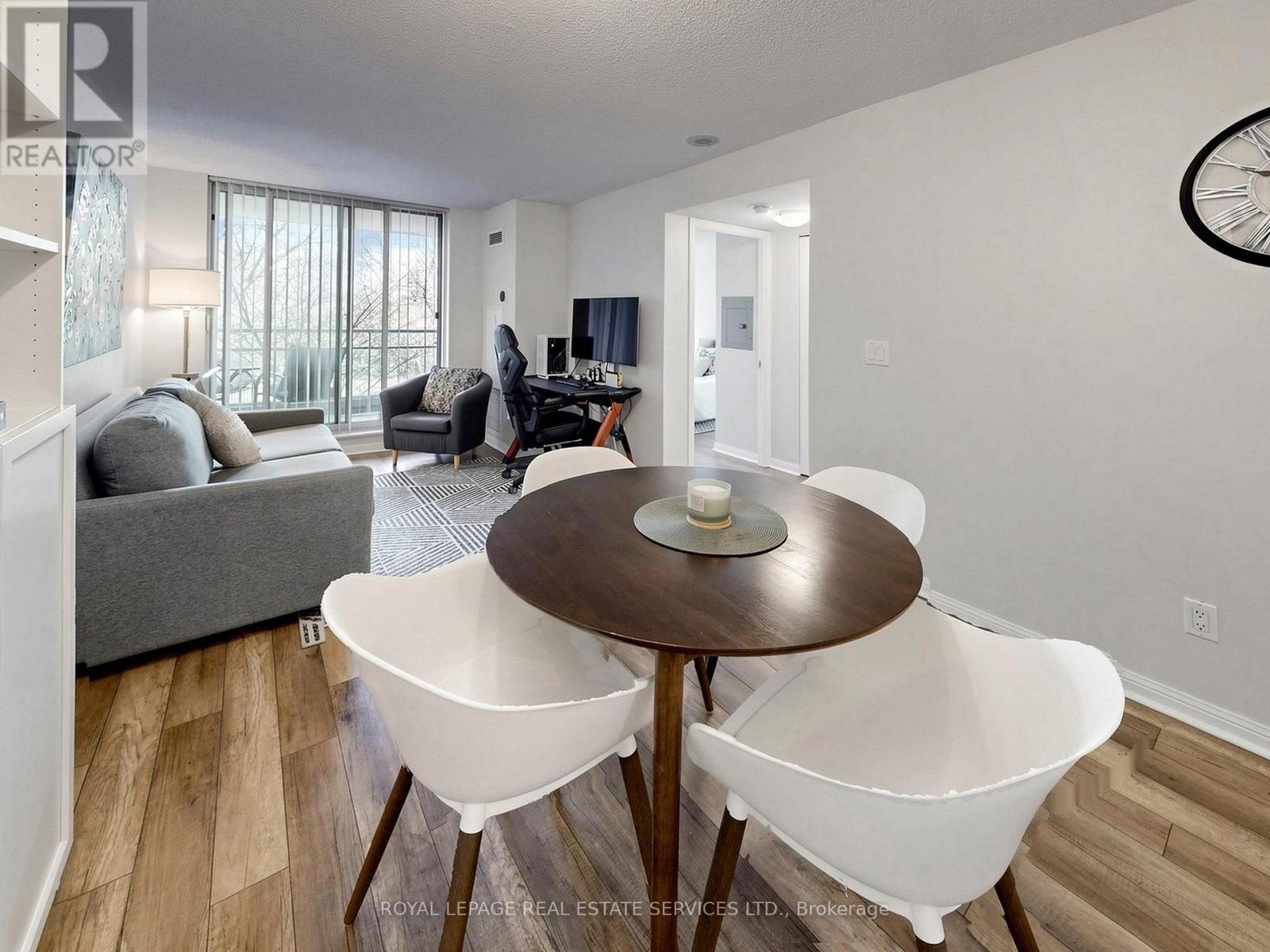 203 - 398 EGLINTON AVENUE, Toronto (Mount Pleasant East), Ontario, M4P3H8 — Photo 18