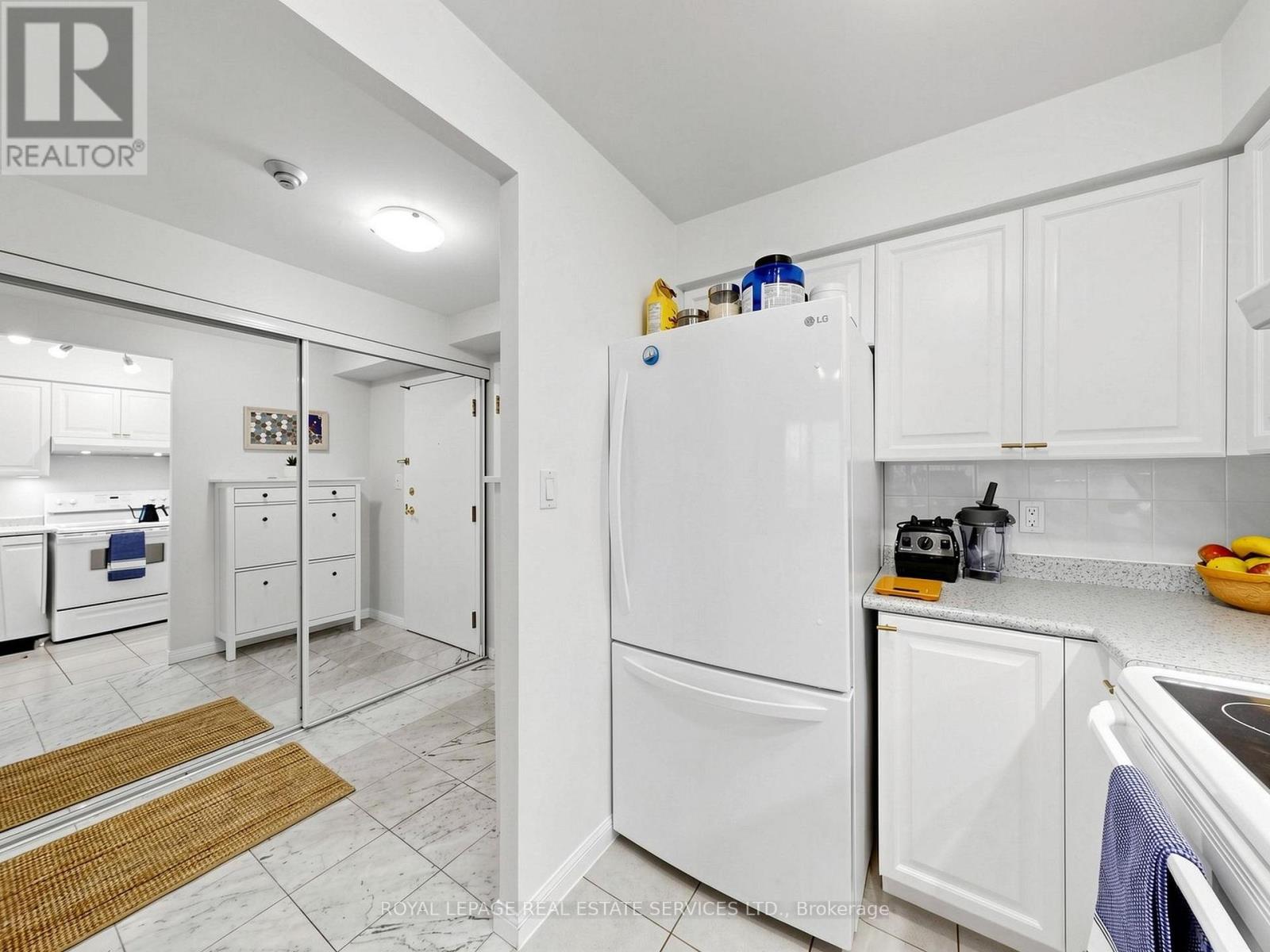 203 - 398 EGLINTON AVENUE, Toronto (Mount Pleasant East), Ontario, M4P3H8 — Photo 22