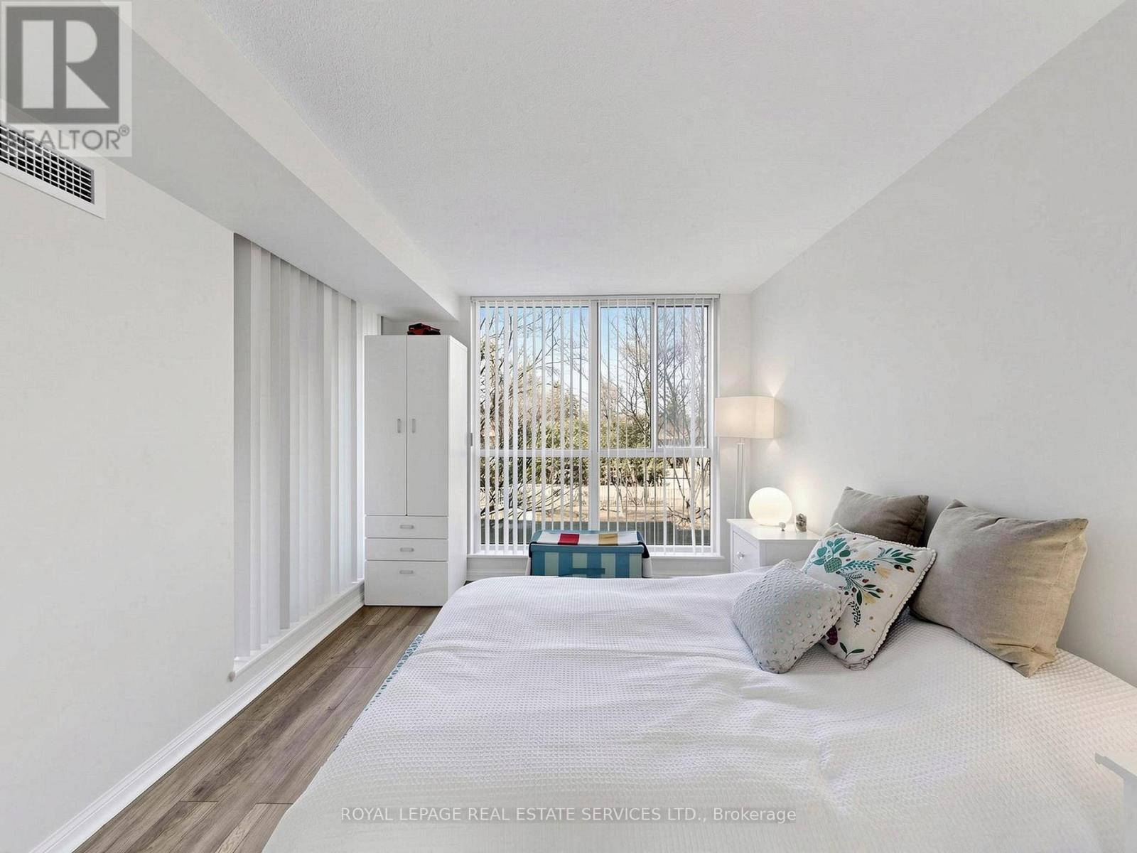 203 - 398 EGLINTON AVENUE, Toronto (Mount Pleasant East), Ontario, M4P3H8 — Photo 25