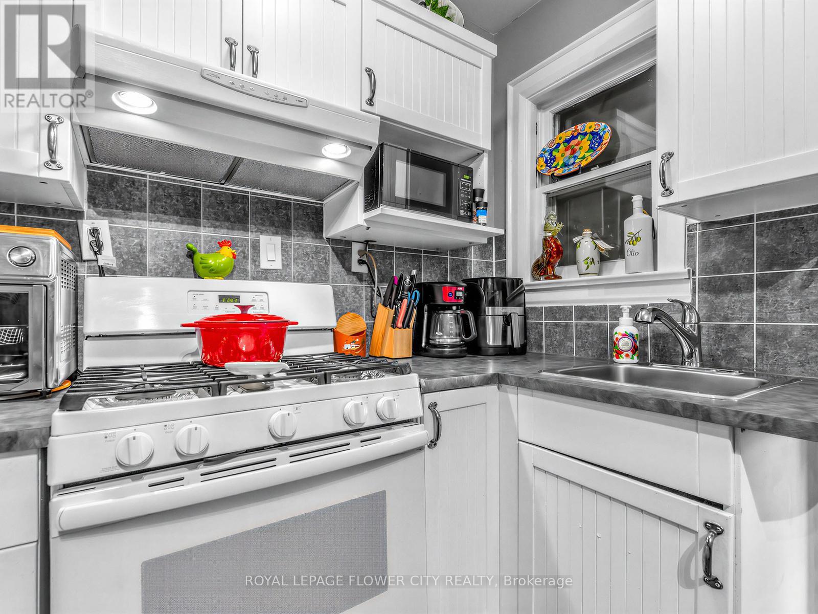 489 WESTMOUNT AVENUE, Toronto (Oakwood Village), Ontario, M6E3N6 — Photo 15
