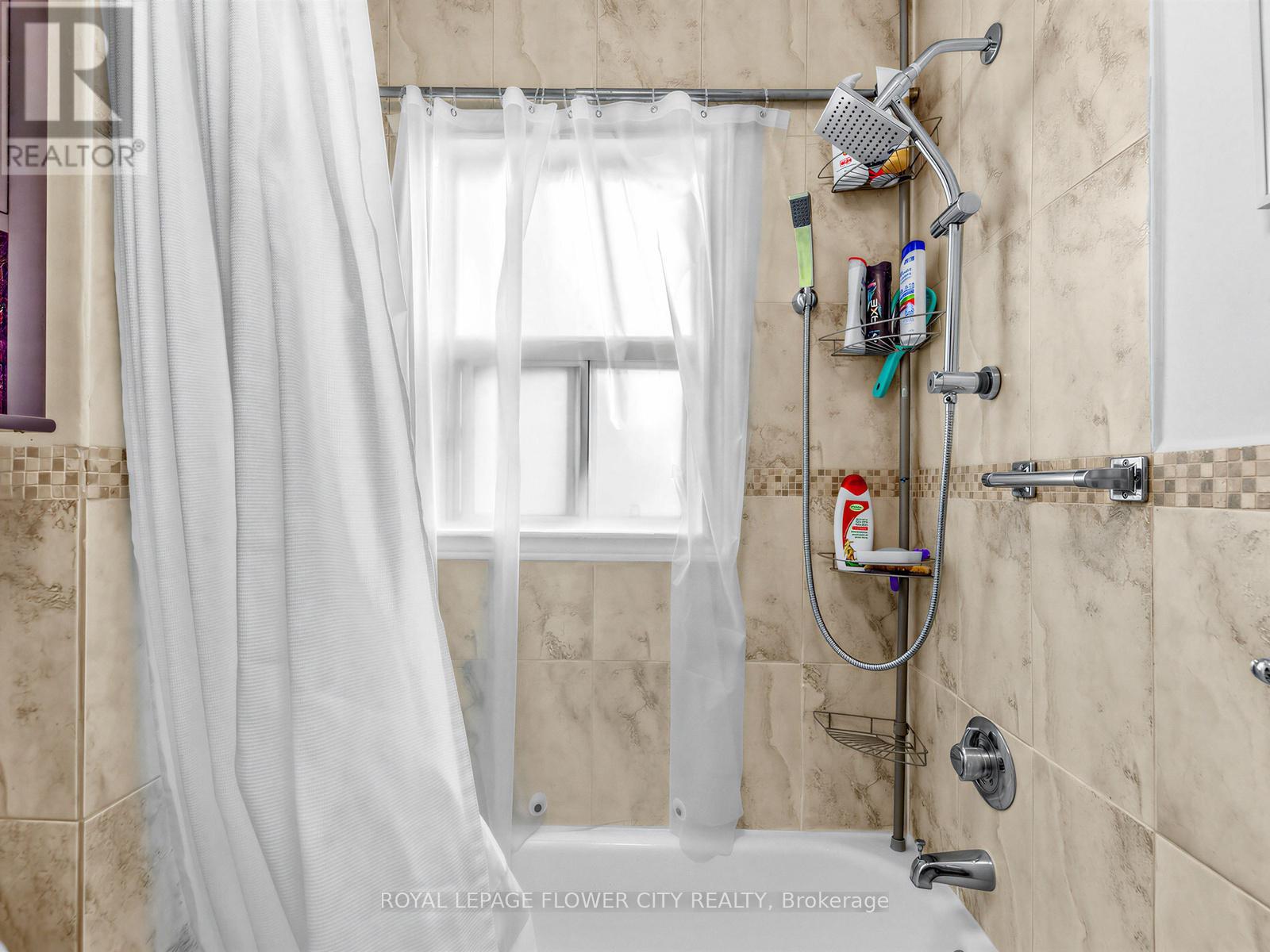 489 WESTMOUNT AVENUE, Toronto (Oakwood Village), Ontario, M6E3N6 — Photo 22