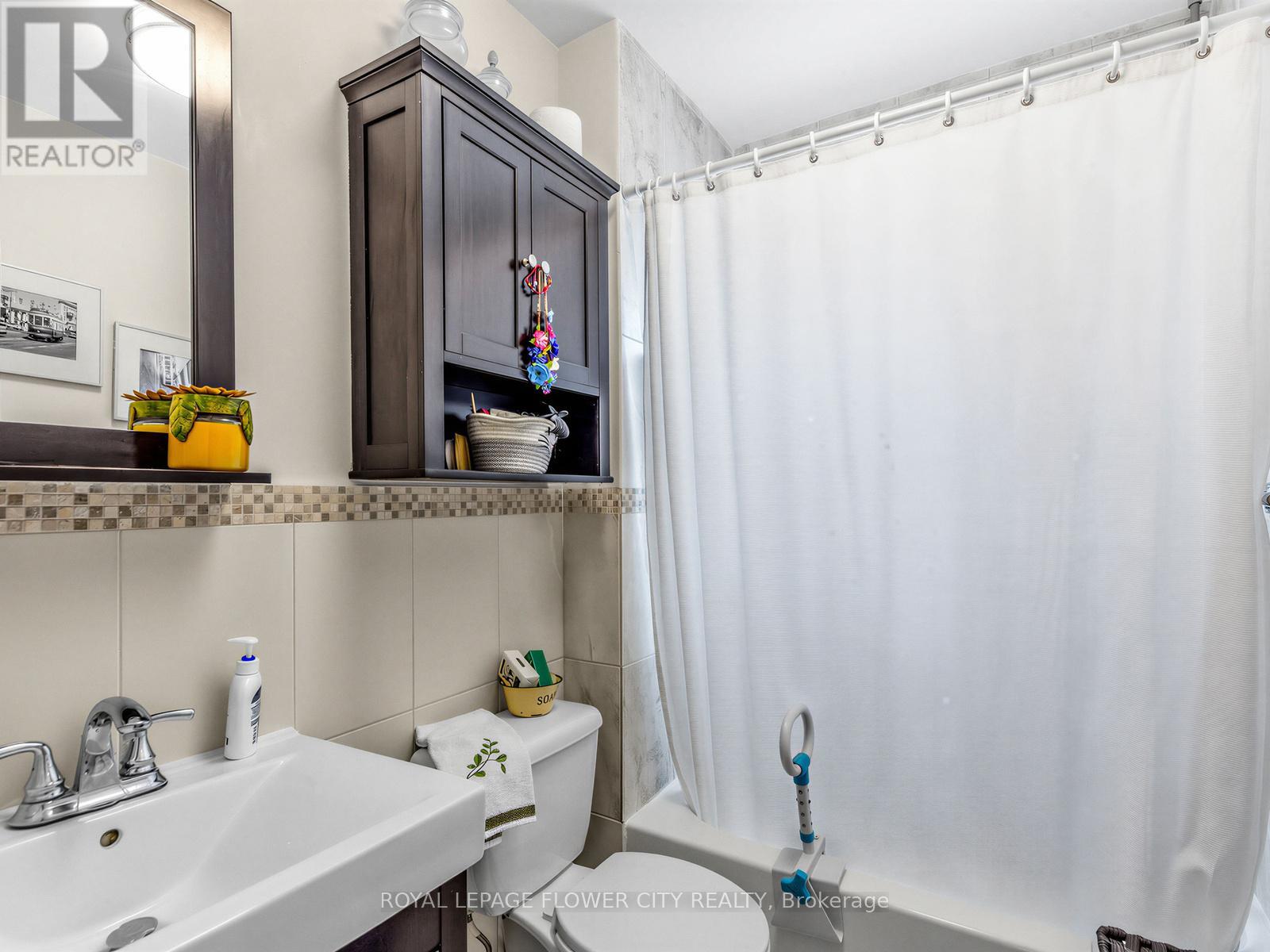 489 WESTMOUNT AVENUE, Toronto (Oakwood Village), Ontario, M6E3N6 — Photo 24