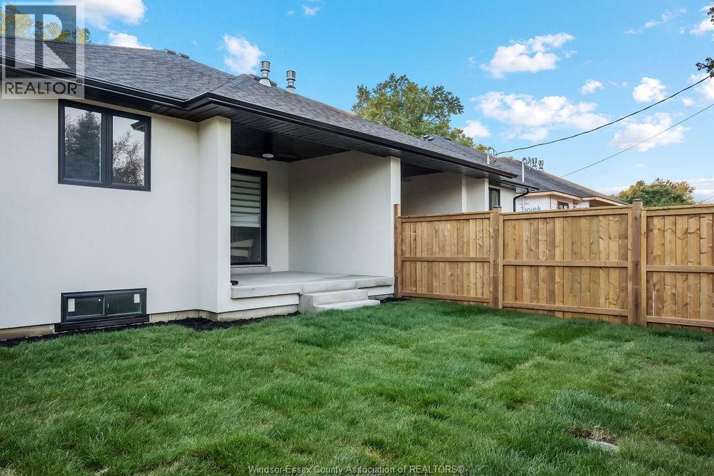 481 MAPLE, LaSalle, Ontario, N9J1P3 — Photo 33