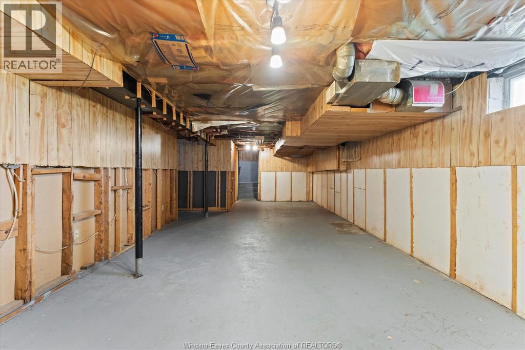 678 CAPITOL STREET, Windsor, Ontario, N8X3G1 — Photo 22