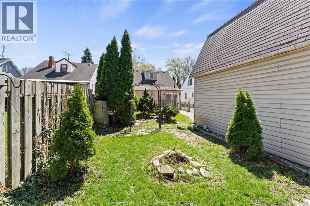 678 CAPITOL STREET, Windsor, Ontario, N8X3G1 — Photo 32