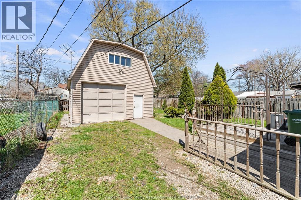 678 CAPITOL STREET, Windsor, Ontario, N8X3G1 — Photo 33