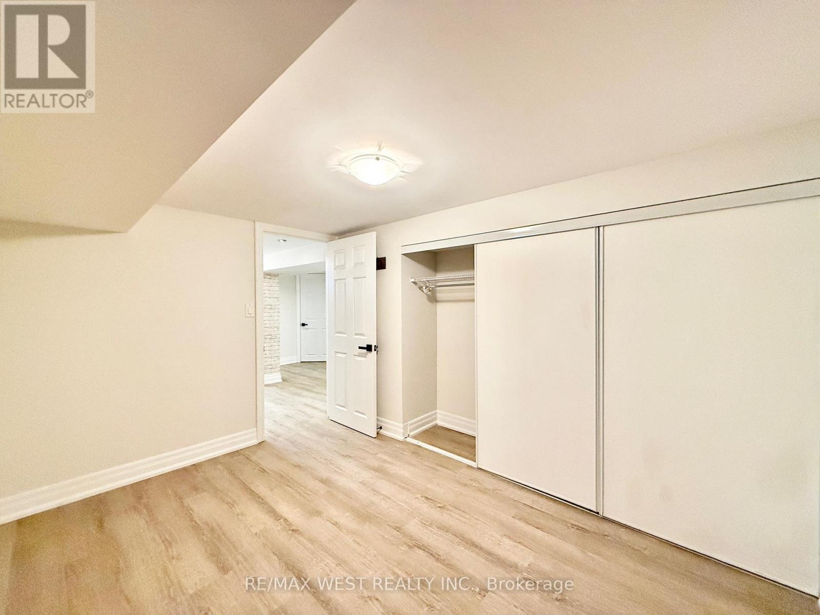 LOWER - 48 KEYSTONE AVENUE, Toronto (East End-Danforth), Ontario, M4C1H4 — Photo 14