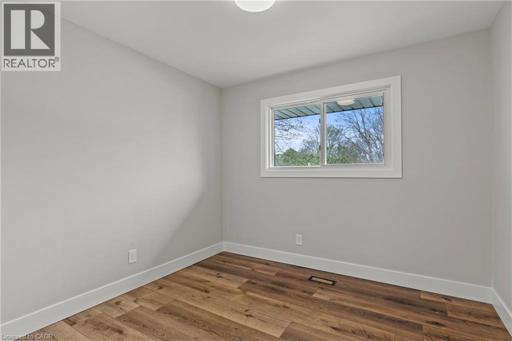 45 DRIFTWOOD Drive, Brantford, Ontario, N3R3K2 — Photo 17