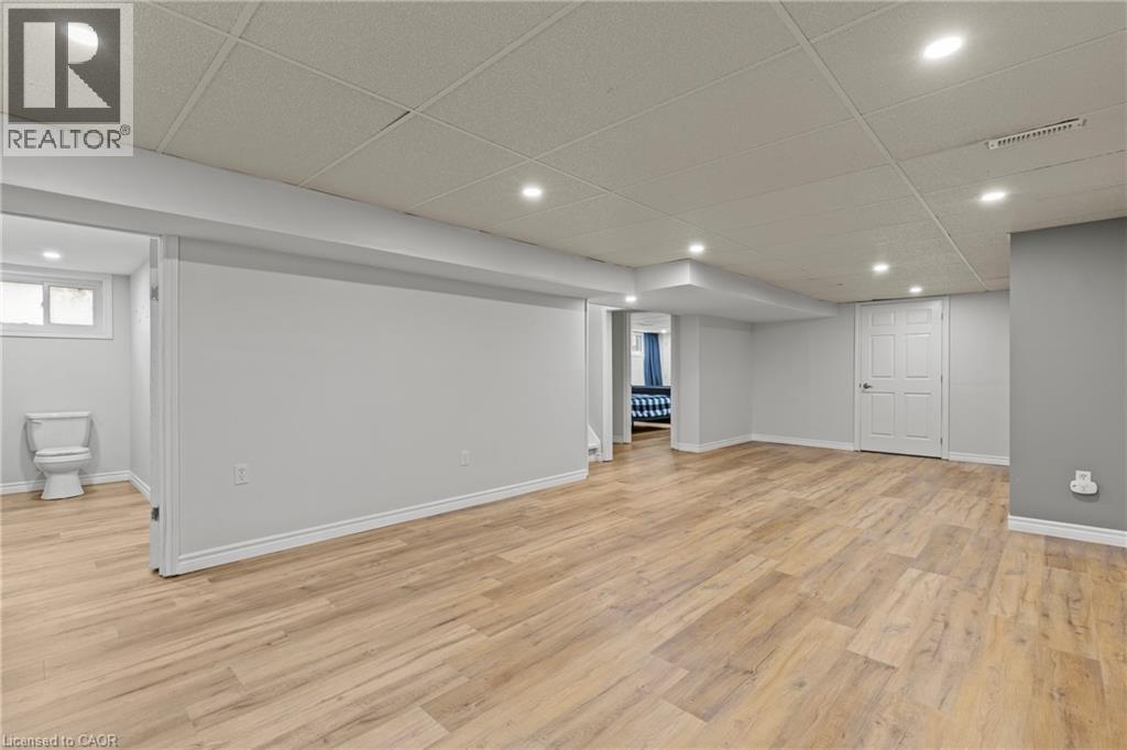45 DRIFTWOOD Drive, Brantford, Ontario, N3R3K2 — Photo 20