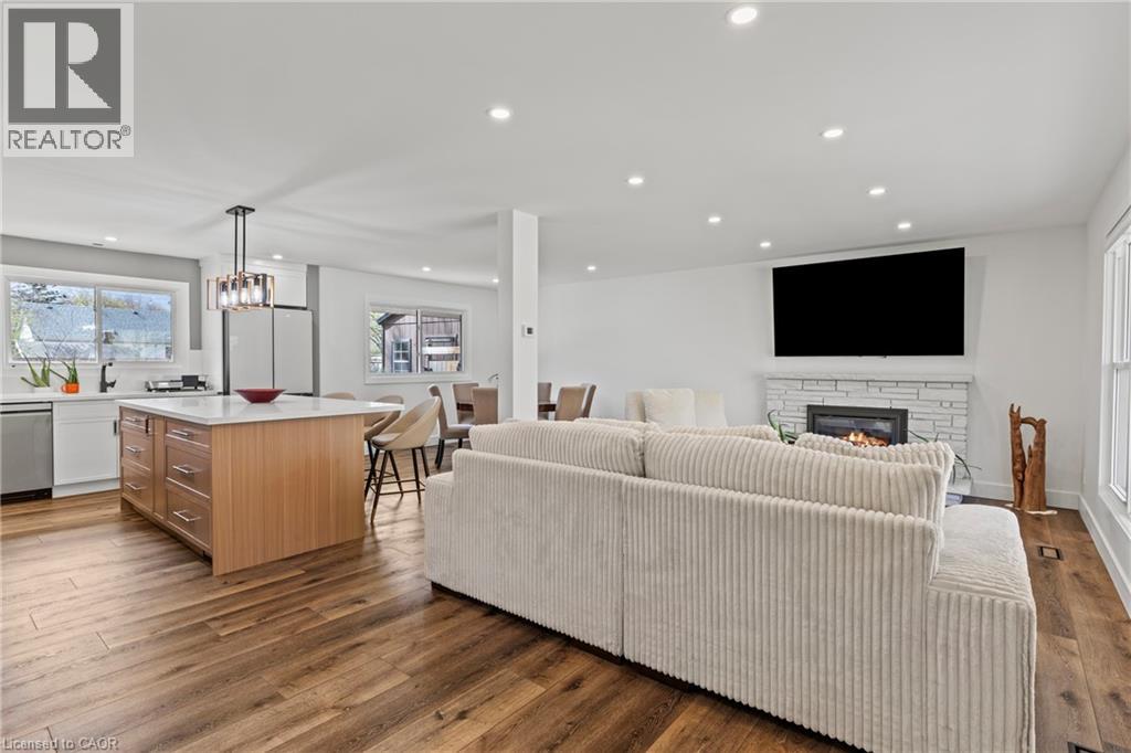 45 DRIFTWOOD Drive, Brantford, Ontario, N3R3K2 — Photo 6