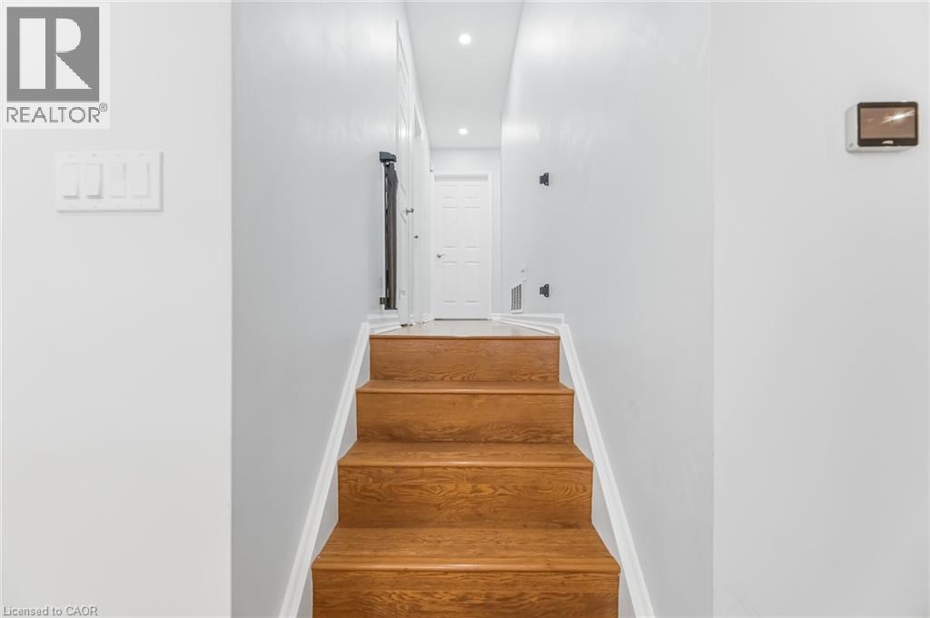 34 LORRAINE Crescent, Brampton, Ontario, L6S2R7 — Photo 16