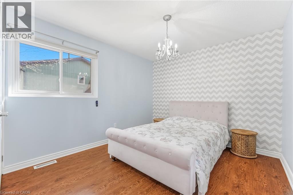 34 LORRAINE Crescent, Brampton, Ontario, L6S2R7 — Photo 20