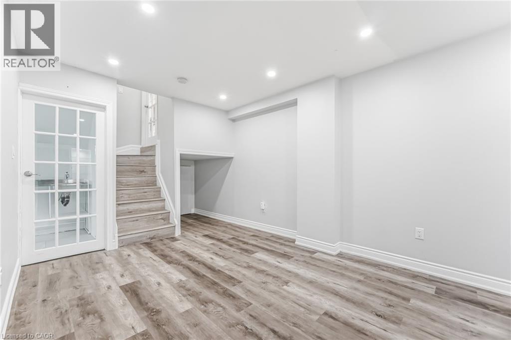 34 LORRAINE Crescent, Brampton, Ontario, L6S2R7 — Photo 30