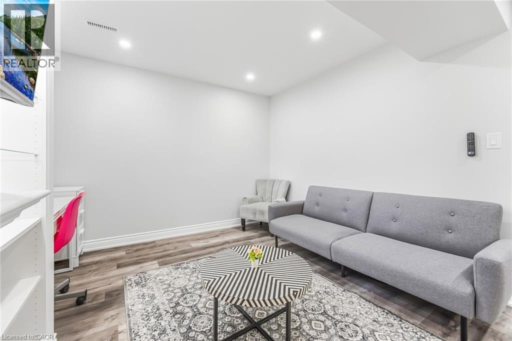 34 LORRAINE Crescent, Brampton, Ontario, L6S2R7 — Photo 34