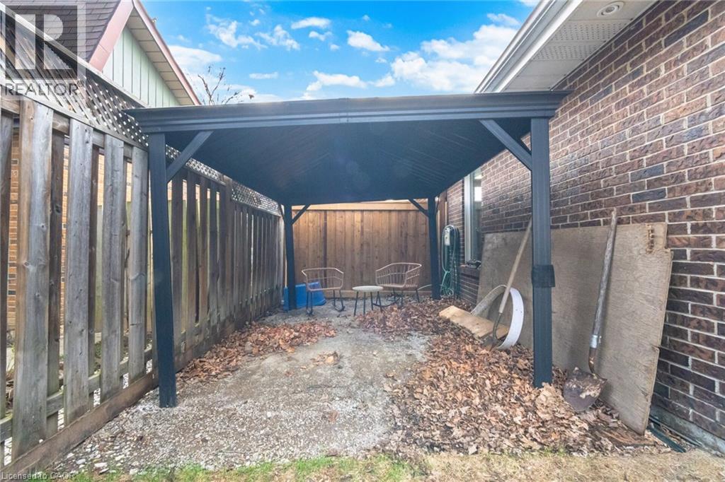 34 LORRAINE Crescent, Brampton, Ontario, L6S2R7 — Photo 40