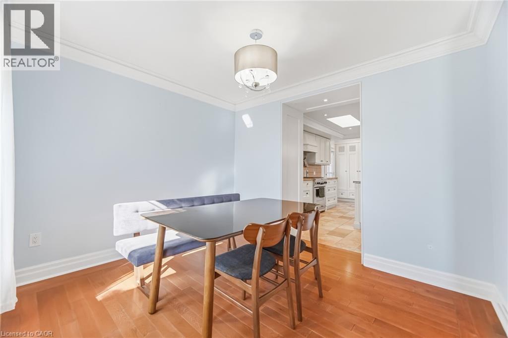 34 LORRAINE Crescent, Brampton, Ontario, L6S2R7 — Photo 5