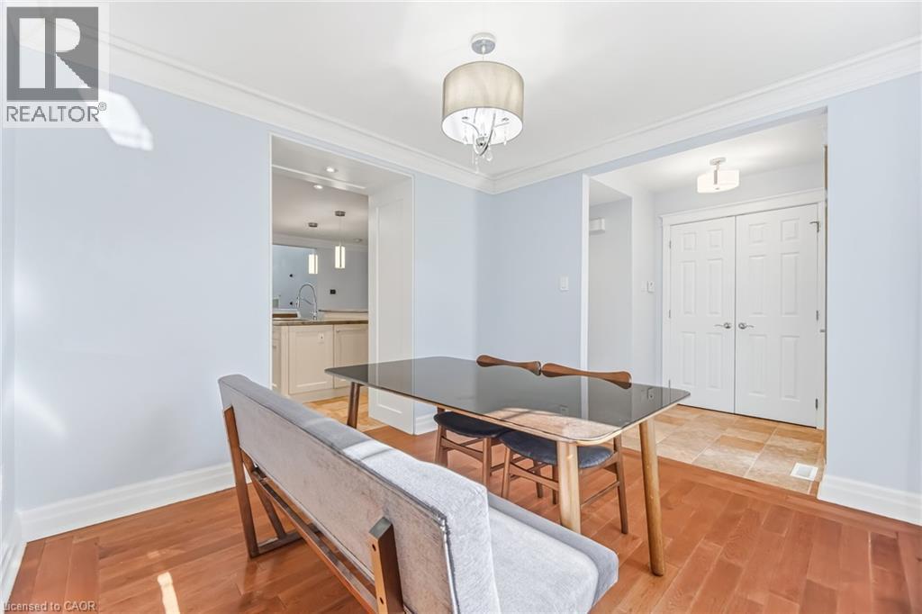 34 LORRAINE Crescent, Brampton, Ontario, L6S2R7 — Photo 6