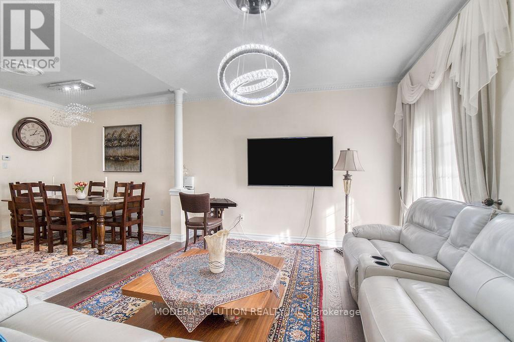 119 BLACKTHORN DRIVE, Vaughan (Maple), Ontario, L6A3N2 — Photo 8