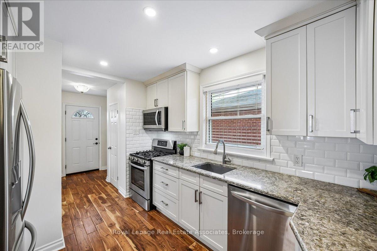 14 CAVELL AVENUE, Toronto (Mimico), Ontario, M8V1P2 — Photo 16