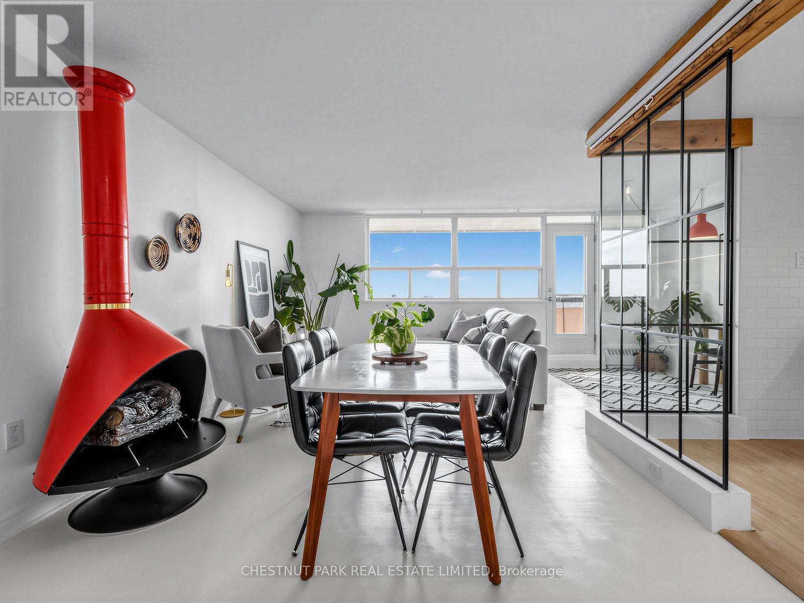 1210 - 541 BLACKTHORN AVENUE, Toronto (Keelesdale-Eglinton West), Ontario, M6M5A6 — Photo 3