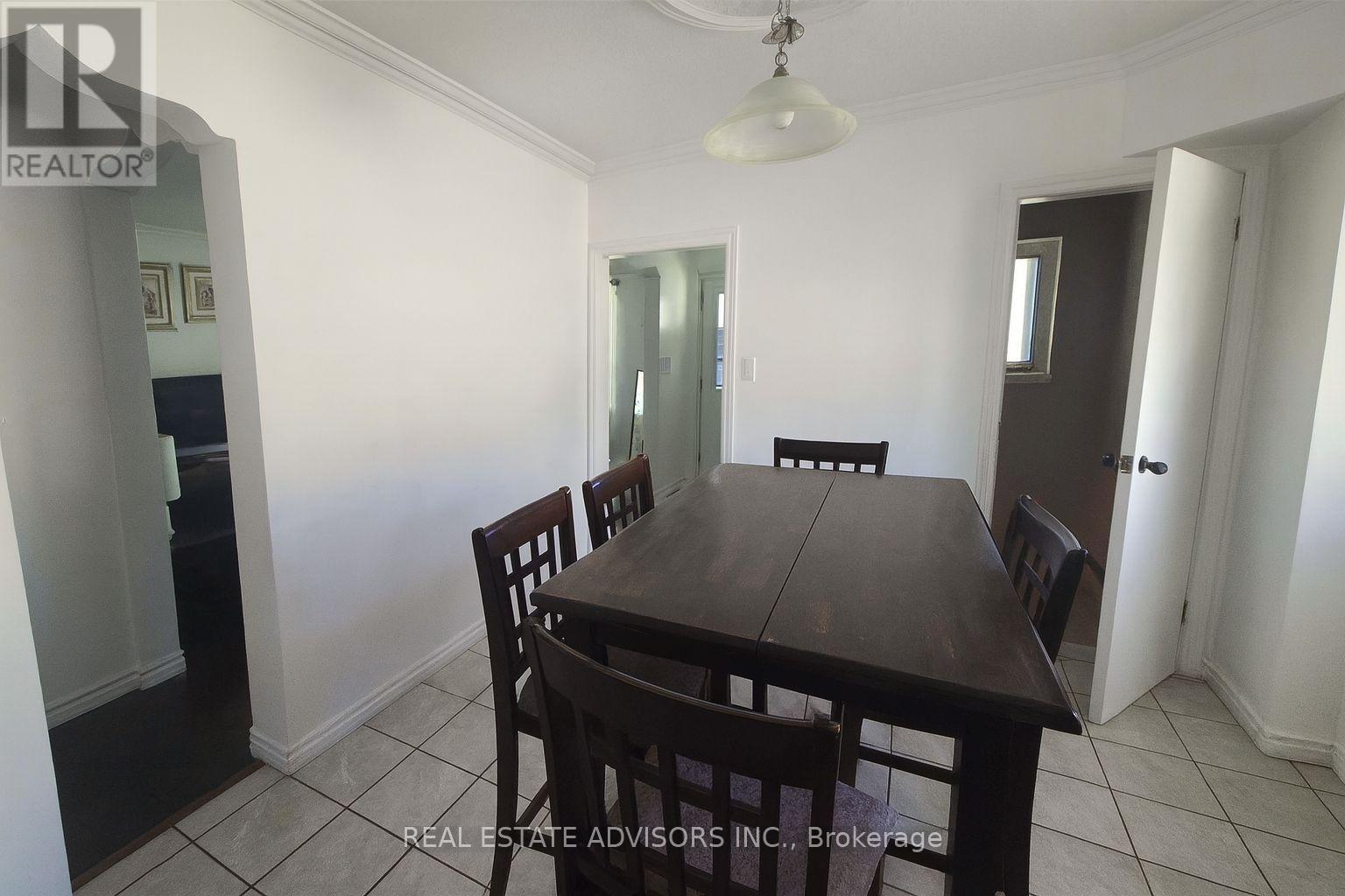 65 MONCRIEFF DRIVE, Toronto (Rexdale-Kipling), Ontario, M9W2R3 — Photo 4