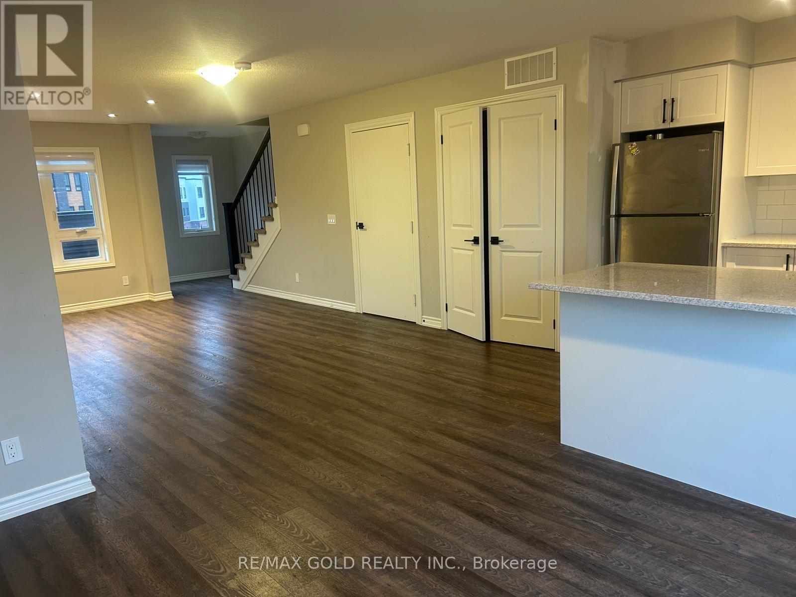 19 - 235 CHAPEL HILL DRIVE, Kitchener, Ontario, N2R0S4 — Photo 4