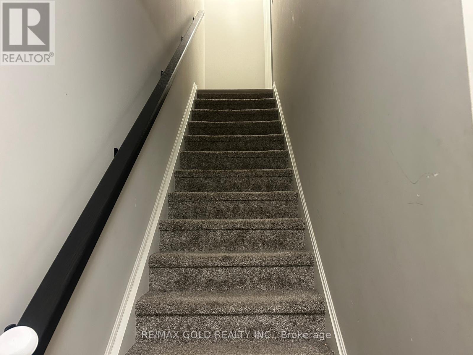 19 - 235 CHAPEL HILL DRIVE, Kitchener, Ontario, N2R0S4 — Photo 6