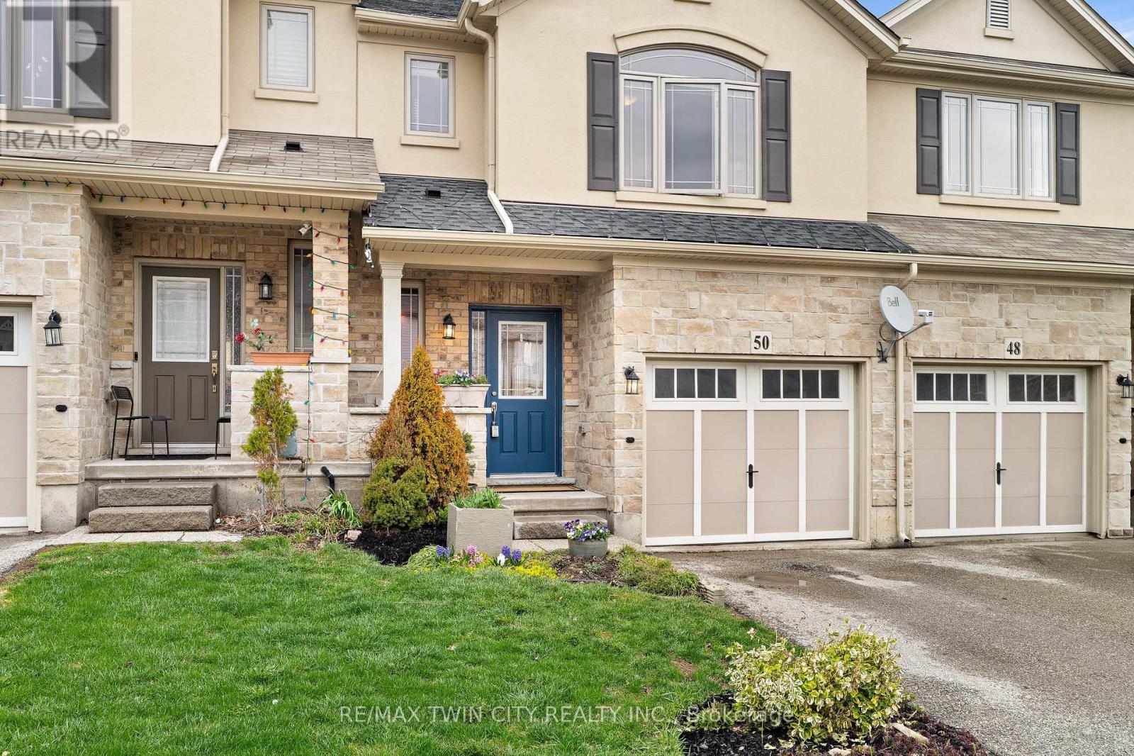 50 GREENWATER STREET, Kitchener, Ontario, N2R0H2 — Photo 2