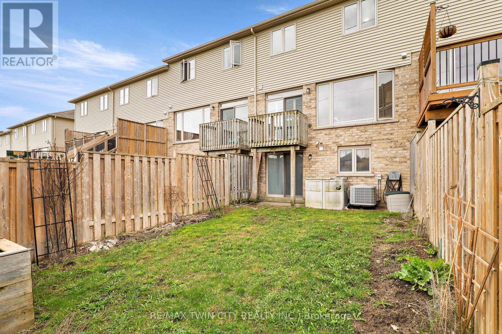 50 GREENWATER STREET, Kitchener, Ontario, N2R0H2 — Photo 46