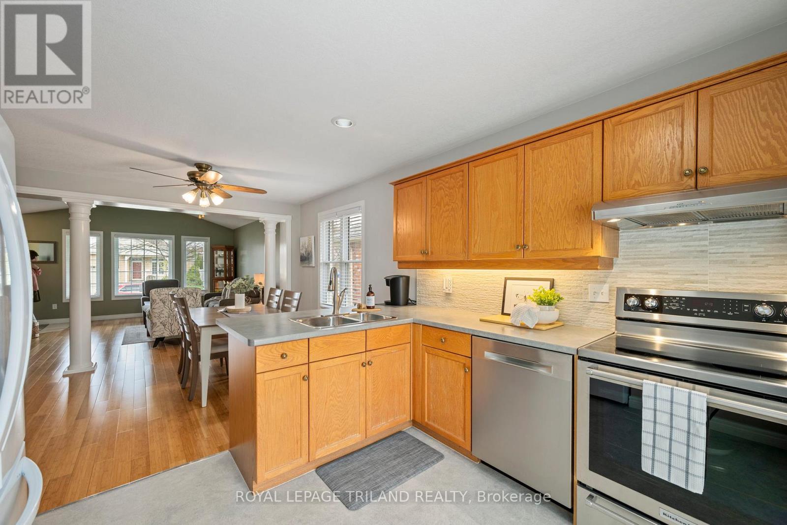 24 SIFTON DRIVE, St. Thomas, Ontario, N5R6C7 — Photo 11