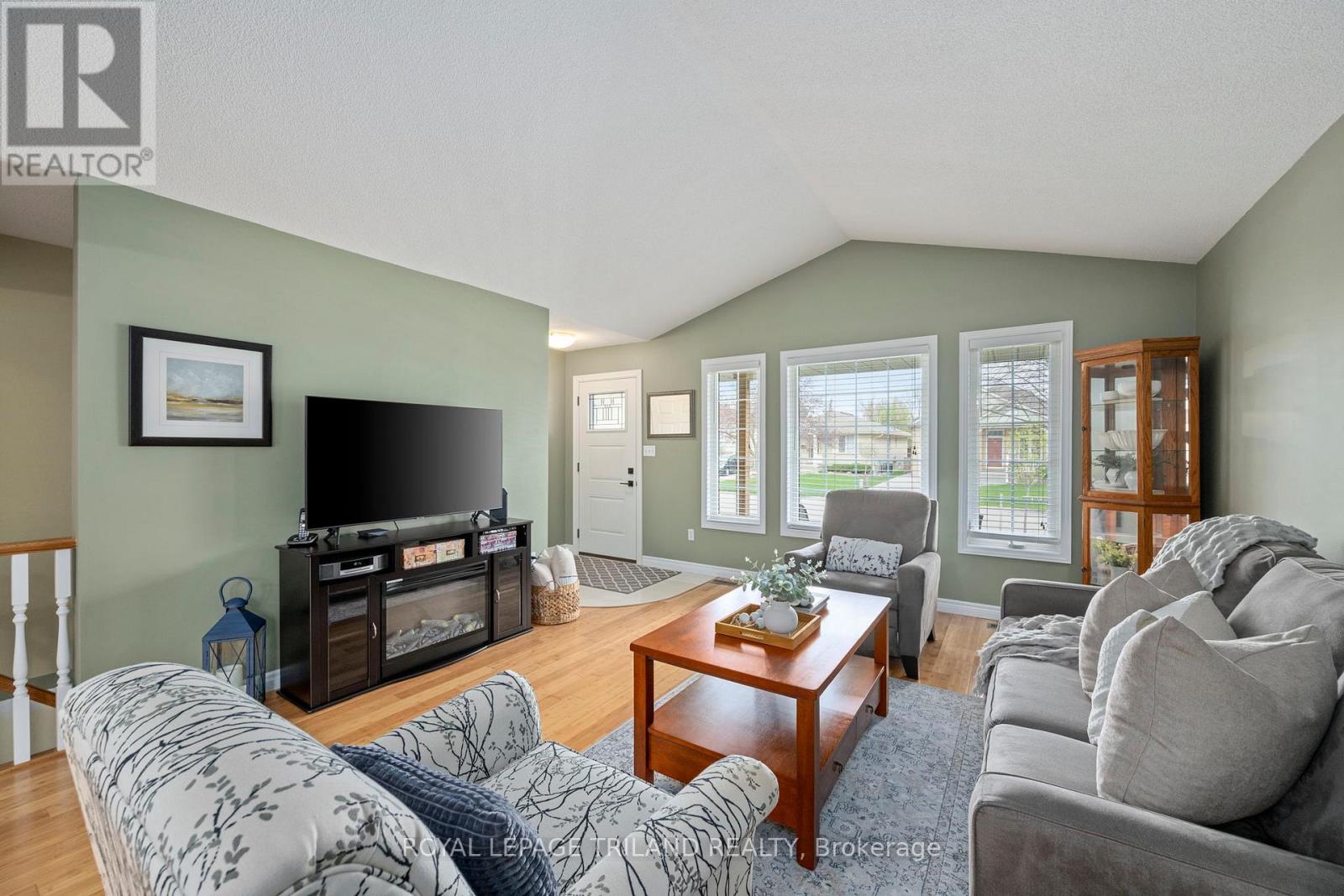 24 SIFTON DRIVE, St. Thomas, Ontario, N5R6C7 — Photo 5