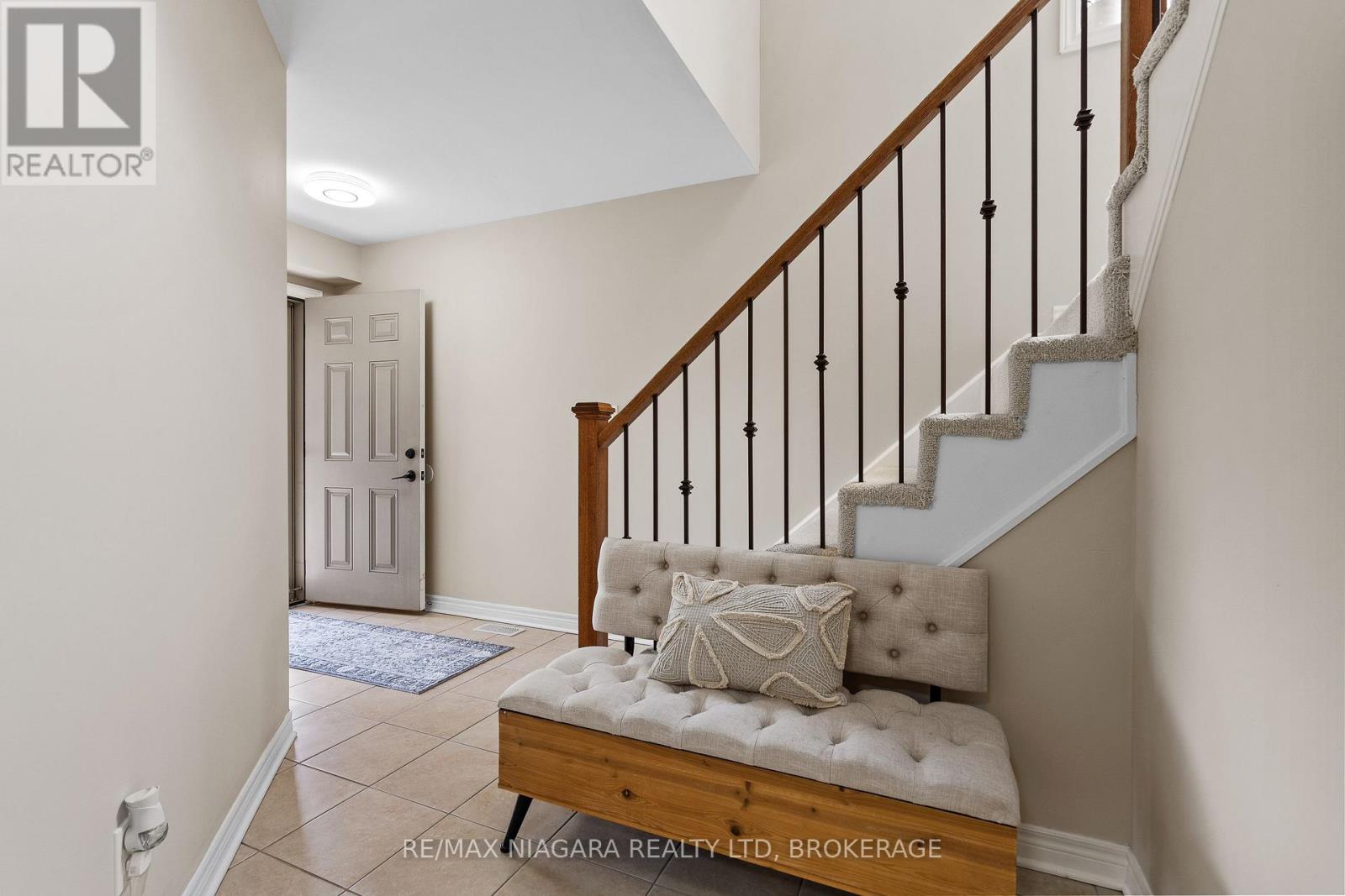 8511 JENNIFER CRESCENT, Niagara Falls (Forestview), Ontario, L2H0J3 — Photo 3