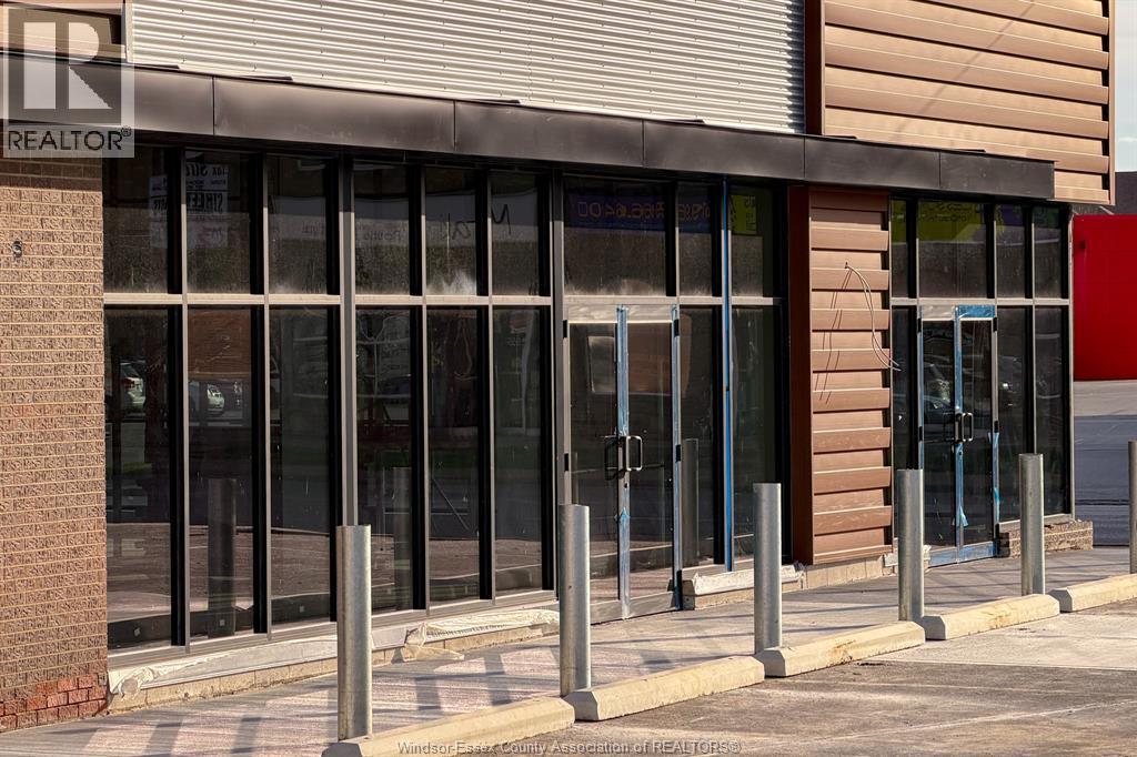 2980 DOMINION BOULEVARD, Windsor, Ontario, N9E2N9 — Photo 4