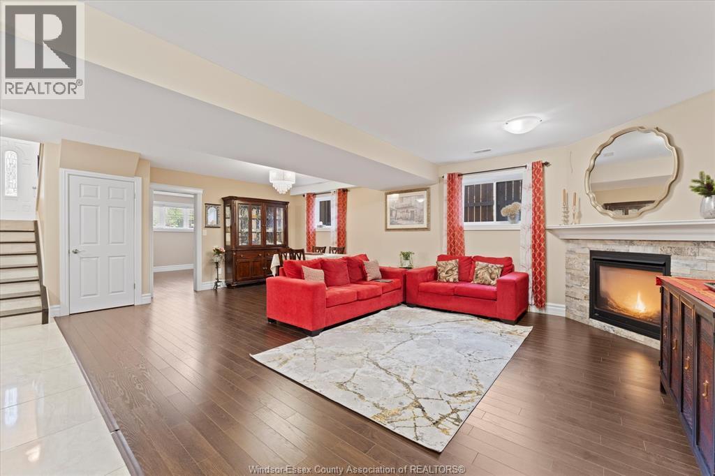 1960 RANDOLPH, Windsor, Ontario, N9B2W5 — Photo 27