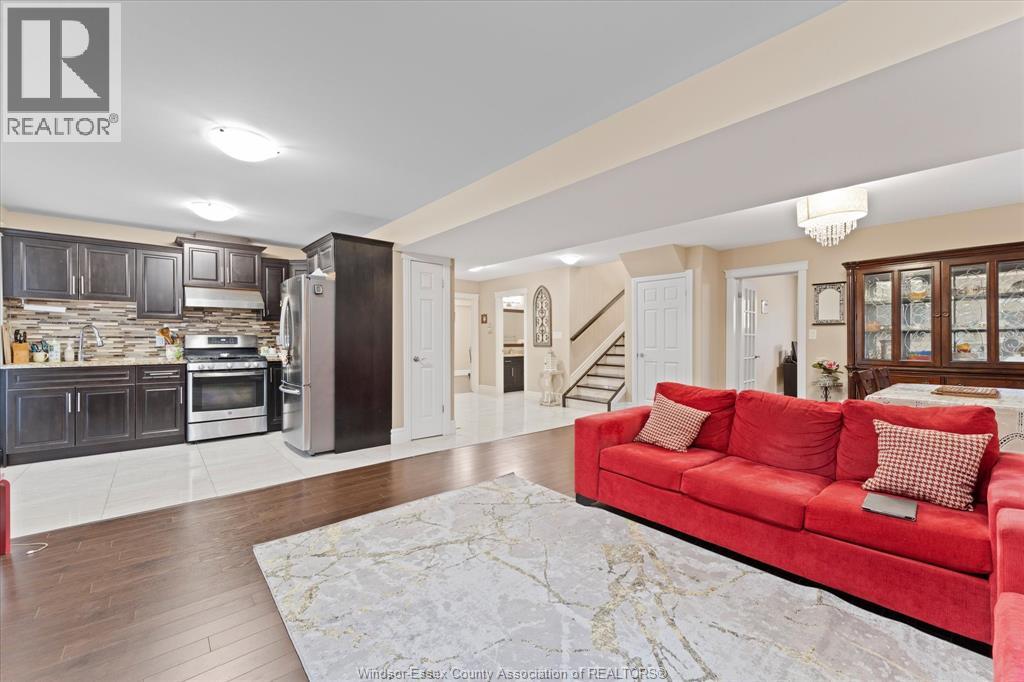 1960 RANDOLPH, Windsor, Ontario, N9B2W5 — Photo 28