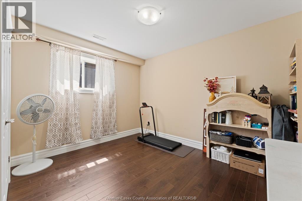 1960 RANDOLPH, Windsor, Ontario, N9B2W5 — Photo 32