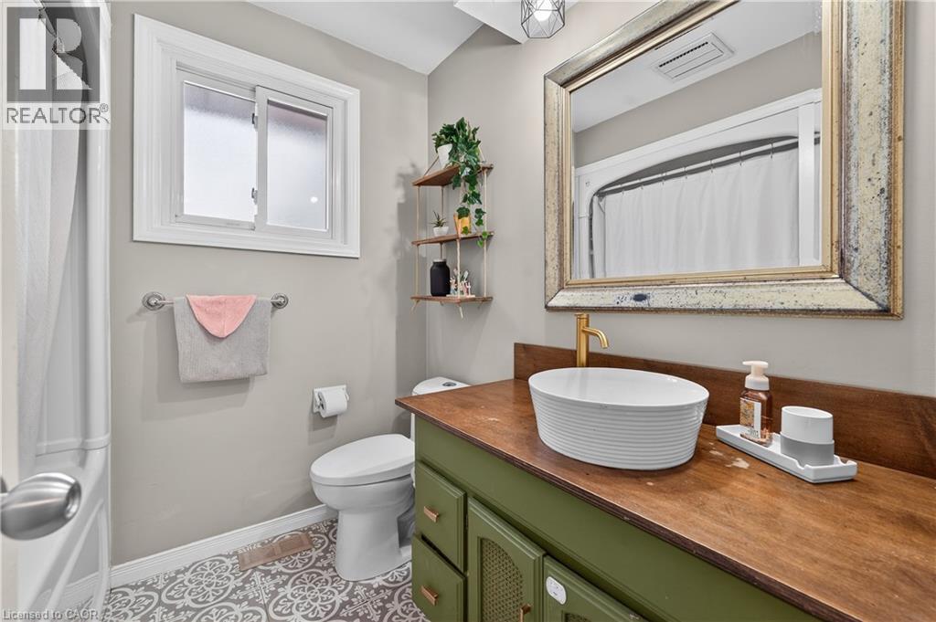 79 PRINCE CHARLES Drive, St. Catharines, Ontario, L2N3Y8 — Photo 16