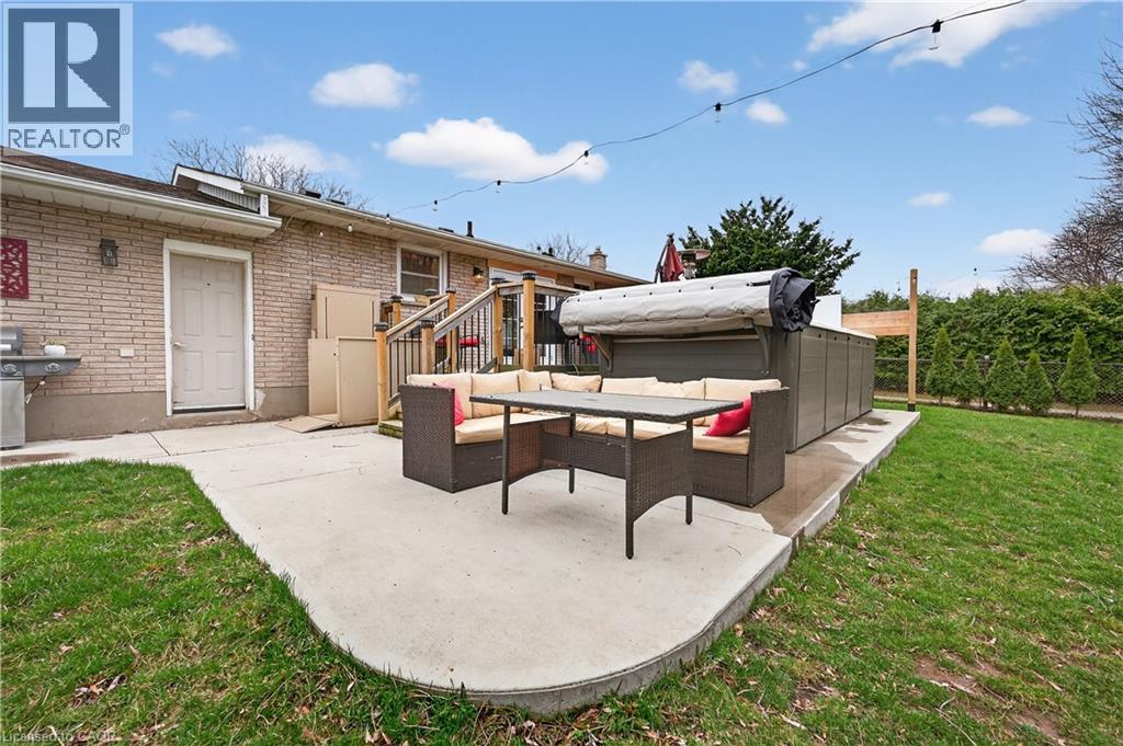 79 PRINCE CHARLES Drive, St. Catharines, Ontario, L2N3Y8 — Photo 25