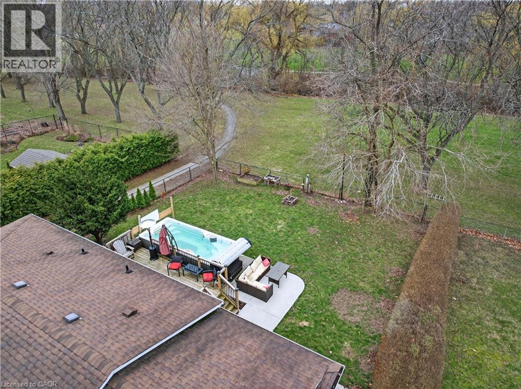 79 PRINCE CHARLES Drive, St. Catharines, Ontario, L2N3Y8 — Photo 4