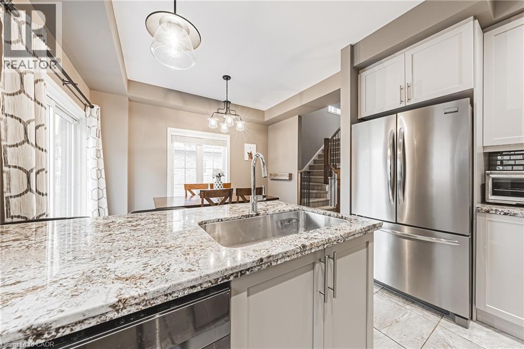 2220 QUEENSWAY Drive Unit# 4, Burlington, Ontario, L7R0E7 — Photo 10