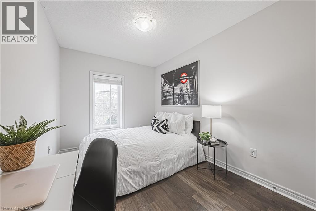 2220 QUEENSWAY Drive Unit# 4, Burlington, Ontario, L7R0E7 — Photo 18