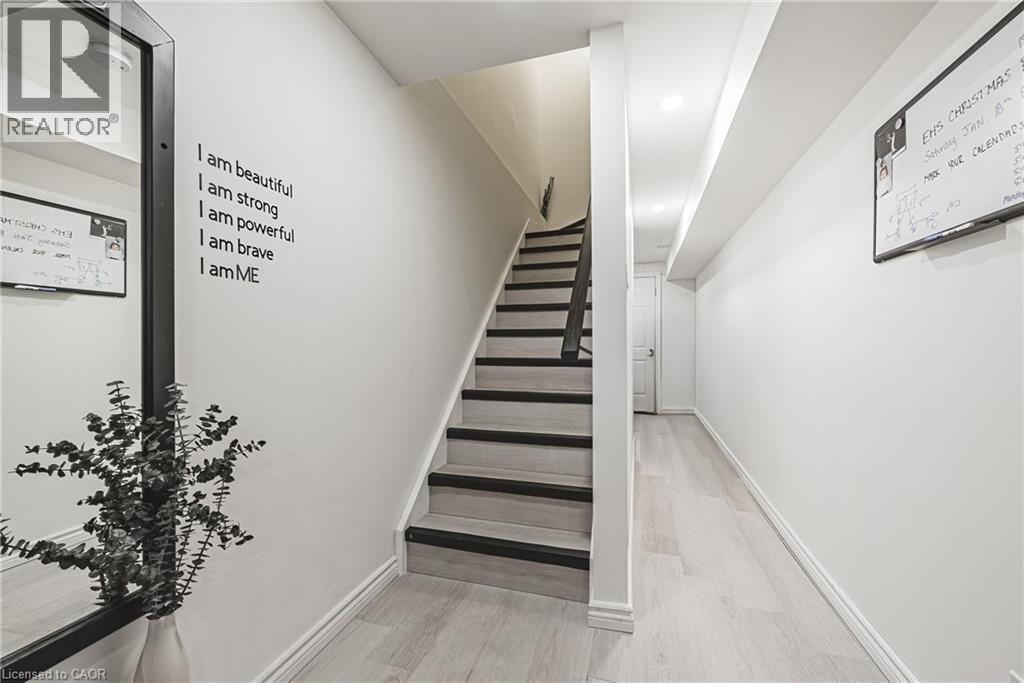 2220 QUEENSWAY Drive Unit# 4, Burlington, Ontario, L7R0E7 — Photo 23