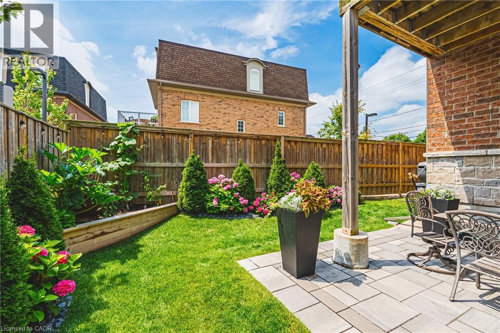 2220 QUEENSWAY Drive Unit# 4, Burlington, Ontario, L7R0E7 — Photo 28