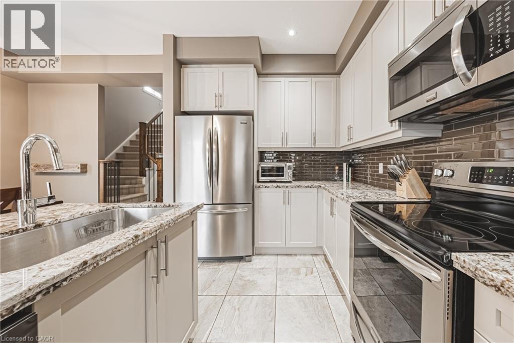 2220 QUEENSWAY Drive Unit# 4, Burlington, Ontario, L7R0E7 — Photo 8