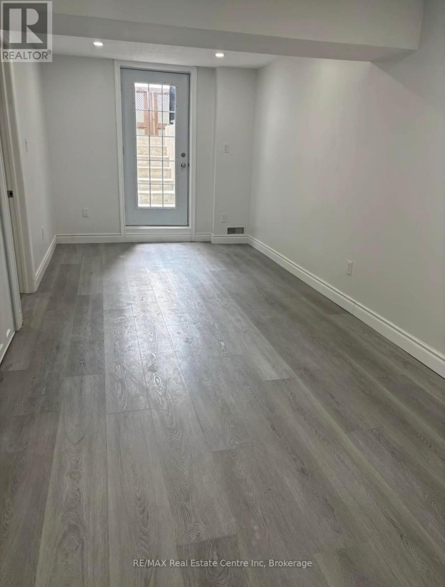 36-B RASPBERRY LANE, Guelph (Grange Road), Ontario, N1E7H5 — Photo 4