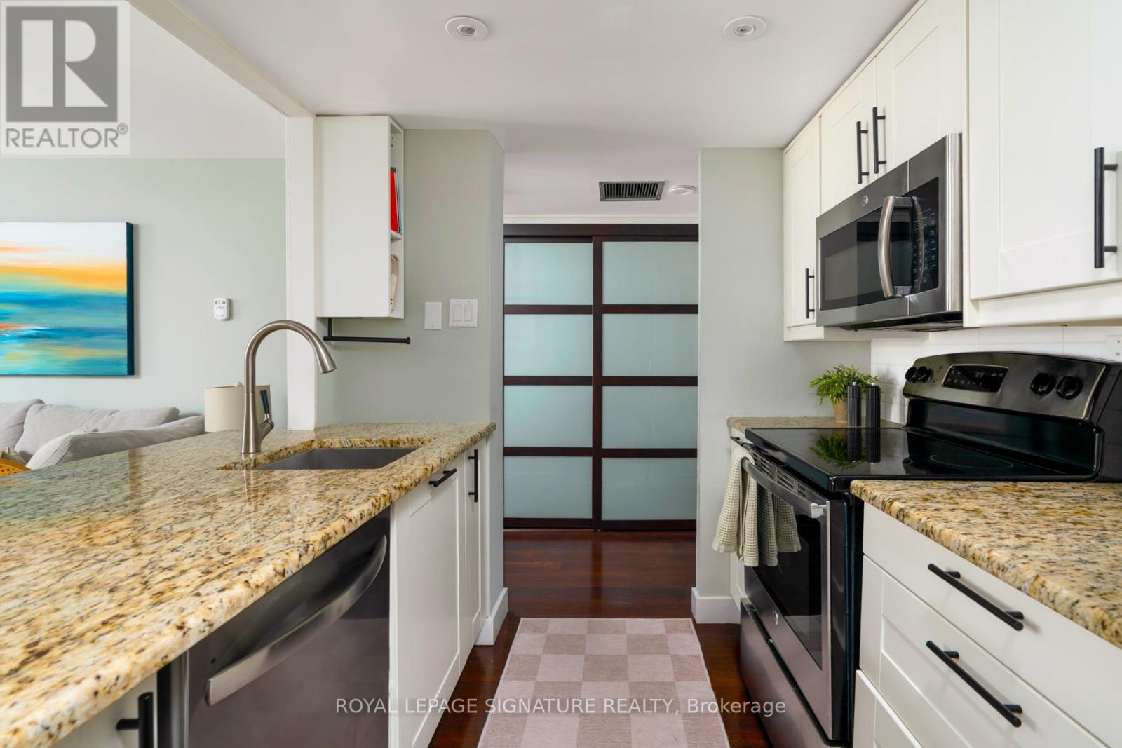 903 - 725 KING STREET W, Toronto (Niagara), Ontario, M5V2W9 — Photo 6